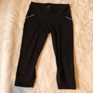 (4/15) Athleta Crop Leggings with zip pocket.